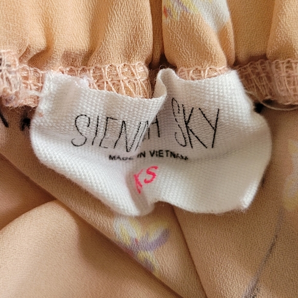 Sienna Sky Top - Picture 2 of 3